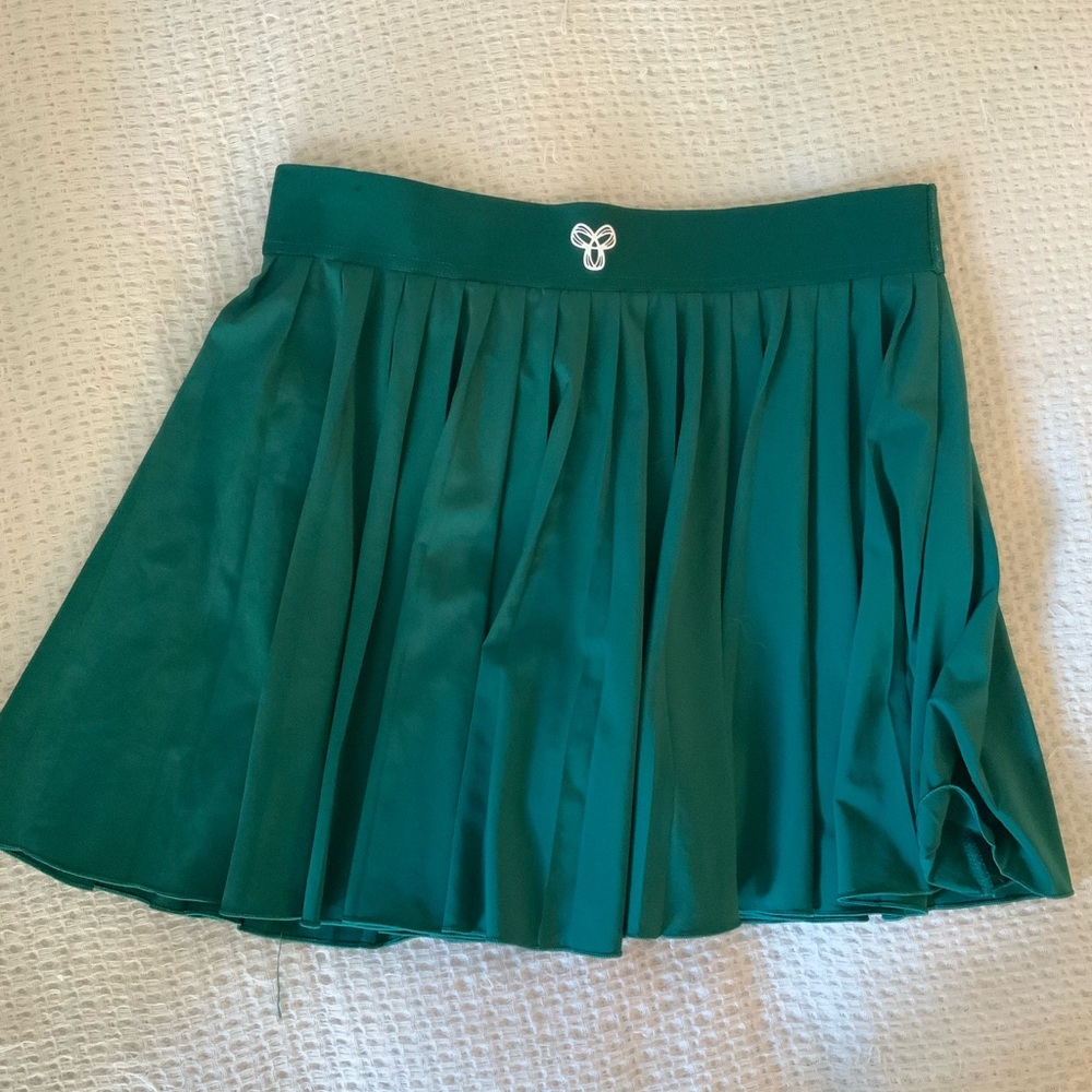 Aritzia TNA Action MoveTech Tennis Pro Pleated Green Mini Skort Skirt Size Large